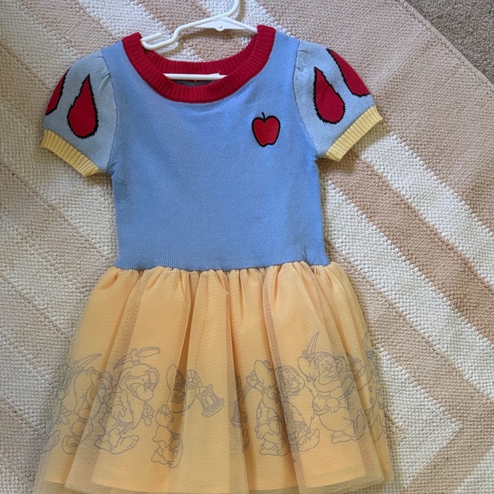 Colorful Short Sleeve Dress with Apple Design. Snowwhite inspired Disney